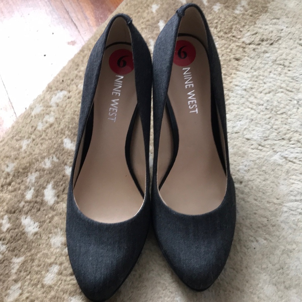Grey tweed Nine West heel sz 6